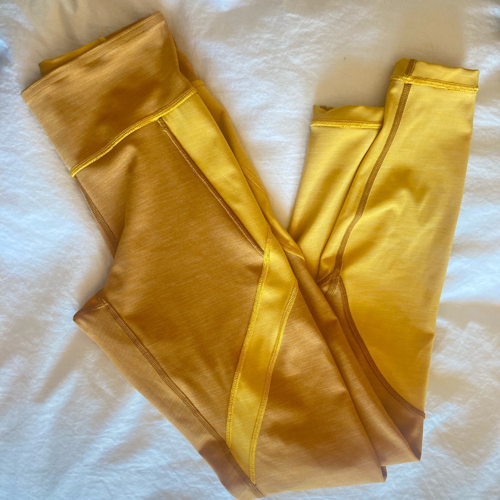 Amazing retro Lulu leggings! Size small